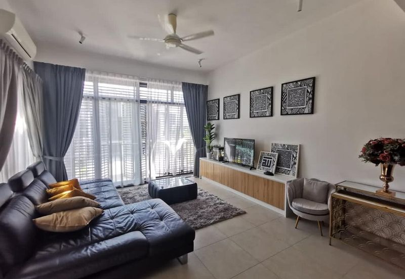 full furnished Type B mulia for rent!