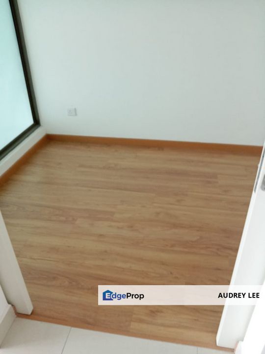 Partly furnished 2+1 room for rent!, Selangor, Cyberjaya