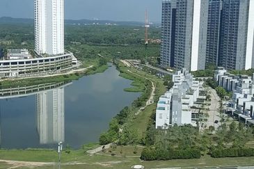 Lake Point Residence