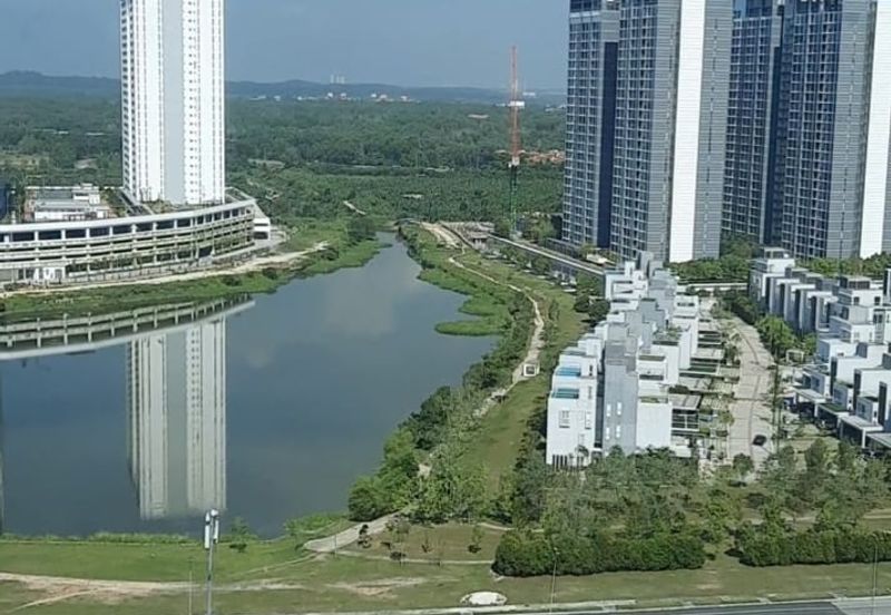 Lake Point Residence