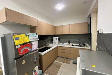 Lake Point Residence