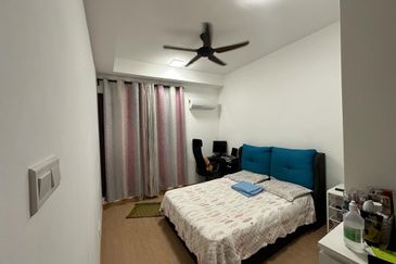 Lake Point Residence