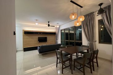 Lake Point Residence