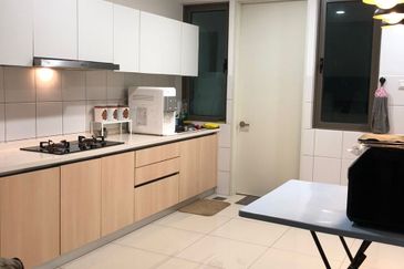 Lake Point Residence