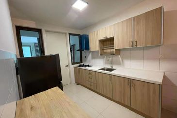 Lake Point Residence