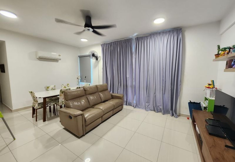 Lake Point Residence