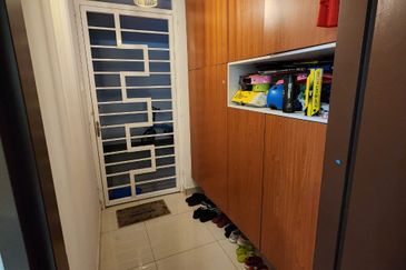 Lake Point Residence