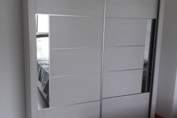 Lake Point Residence