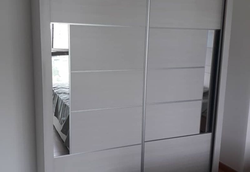 Lake Point Residence