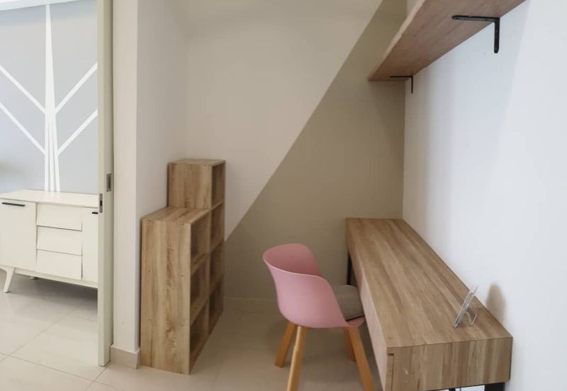 Lake Point Residence