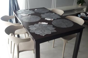 Lake Point Residence