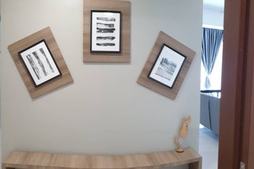 Lake Point Residence