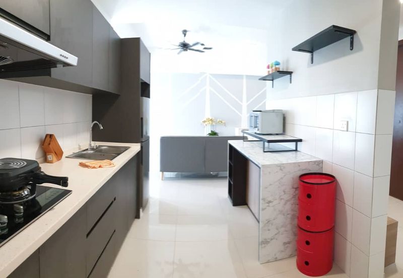 Lake Point Residence