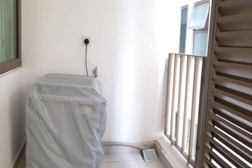 Lake Point Residence