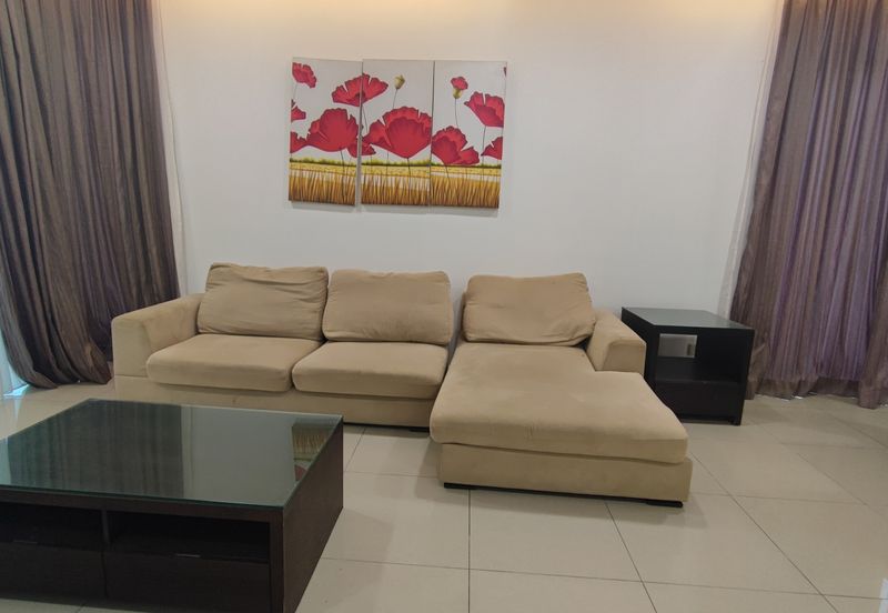 Summerglades, Perdana Lakeview West