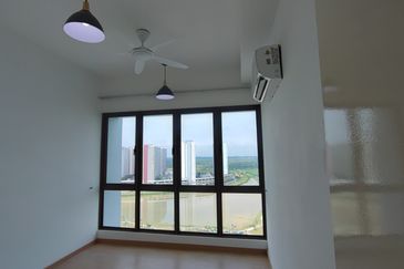 Lake Point Residence