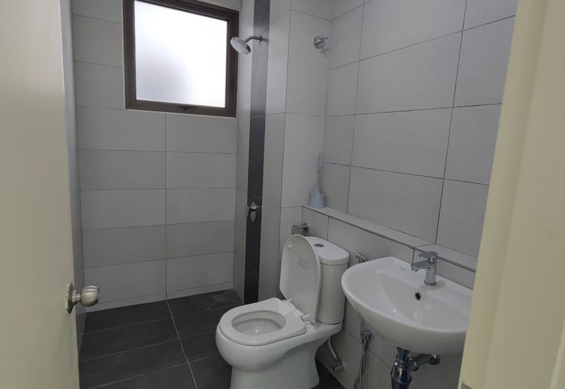 Lake Point Residence