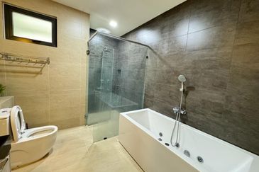 Charms of Nusantara, Setia Eco Glades