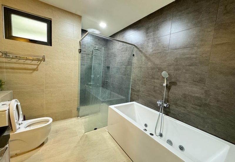 Charms of Nusantara, Setia Eco Glades