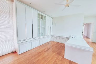 Perdana Lakeview East