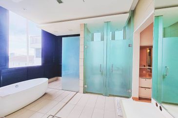 Perdana Lakeview East