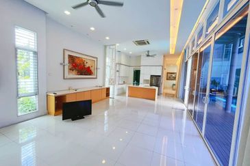 Perdana Lakeview East