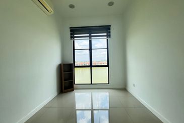 Isle of Kamares, Setia Eco Glades