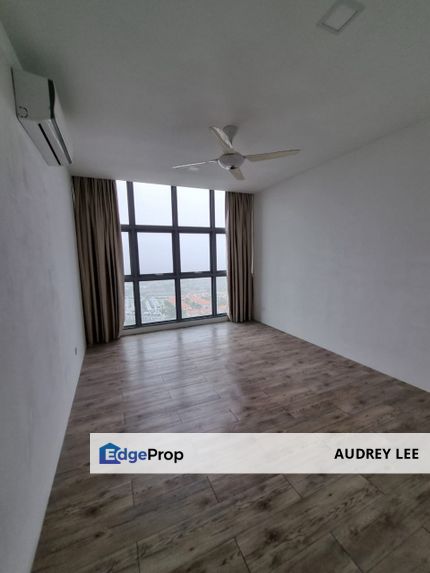 Partly furnished lakefront for rent! Mid June move in!, Selangor, Cyberjaya