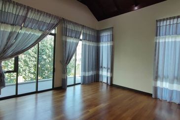 Charms of Nusantara, Setia Eco Glades