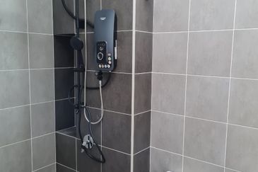 Reef Of Tropics, Setia Eco Glades