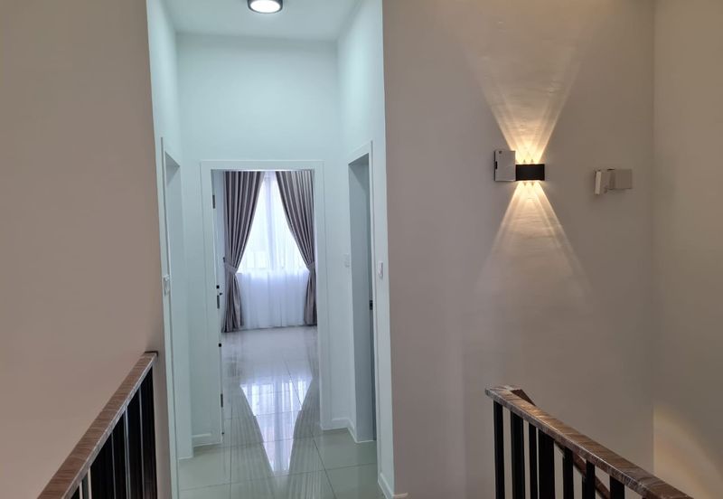 Reef Of Tropics, Setia Eco Glades