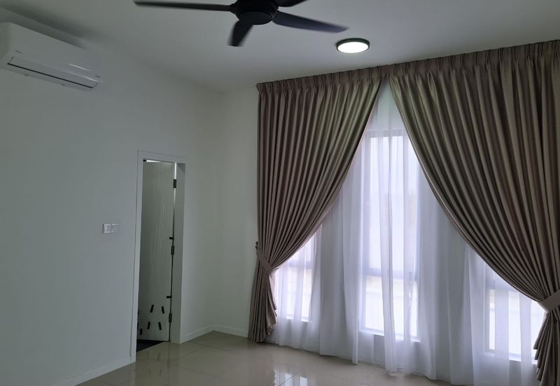 Reef Of Tropics, Setia Eco Glades