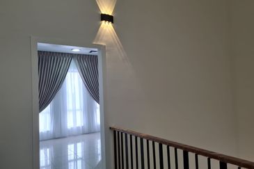 Reef Of Tropics, Setia Eco Glades