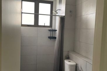 Lake Point Residence