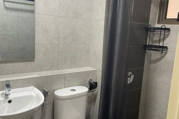 Lake Point Residence