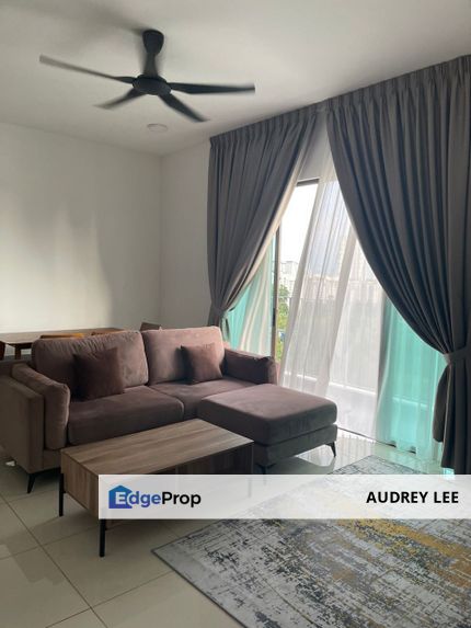 Partly furnished unit for rent in lakepoint , Selangor, Cyberjaya