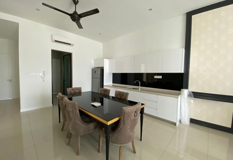 Isle of Kamares, Setia Eco Glades