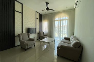 Isle of Kamares, Setia Eco Glades