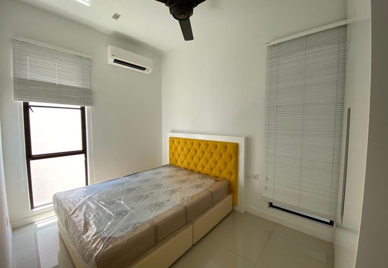 Isle of Kamares, Setia Eco Glades