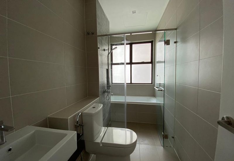 Isle of Kamares, Setia Eco Glades