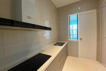 Isle of Kamares, Setia Eco Glades