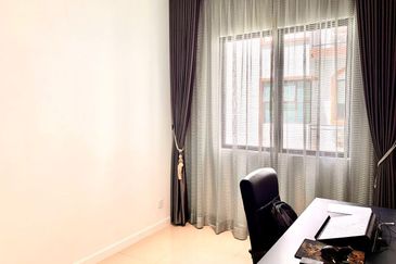 Isle of Kamares, Setia Eco Glades