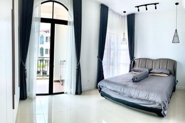 Isle of Kamares, Setia Eco Glades