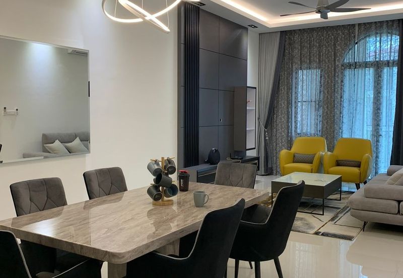 Isle of Kamares, Setia Eco Glades