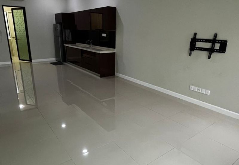 Isle of Kamares, Setia Eco Glades