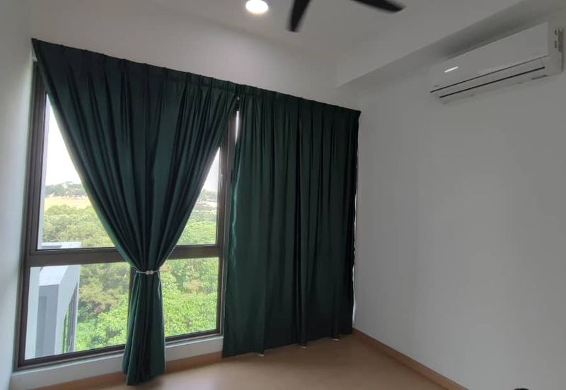 Lake Point Residence