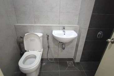 Lake Point Residence