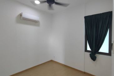 Lake Point Residence