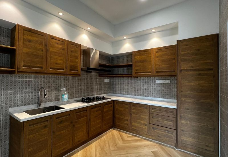 Jewels of Grasmere, Setia Marina