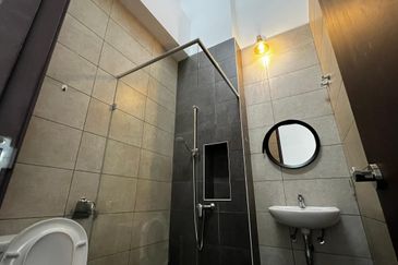 Jewels of Grasmere, Setia Marina